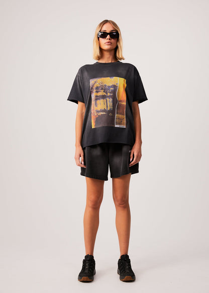 Affend Womens Boulevard - Oversized Graphic T-Shirt - Worn Black